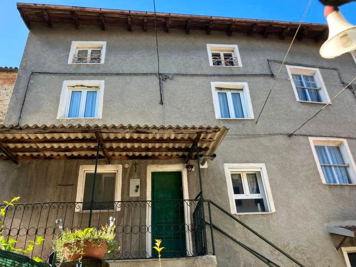 Casa con 6 locali in vendita in Vico Celsio, Centro, Bosio