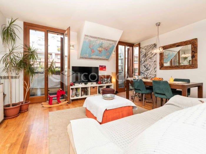 Appartamento trilocale in vendita in Via Bartolomeo Eustachi, Morgagni, Milano
