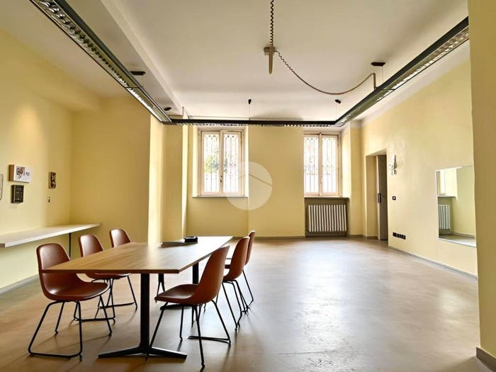 Appartamento con 5 locali in vendita in Via Claudio Cesana, Centro, Carate Brianza