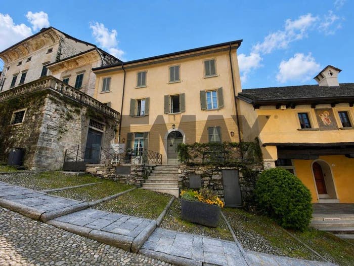 Appartamento trilocale in vendita in Via Caire Bertoletti, Centro, Orta San Giulio