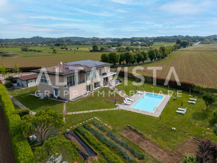 Casa con 6 locali in vendita in Via Bettola, Lonato del Garda