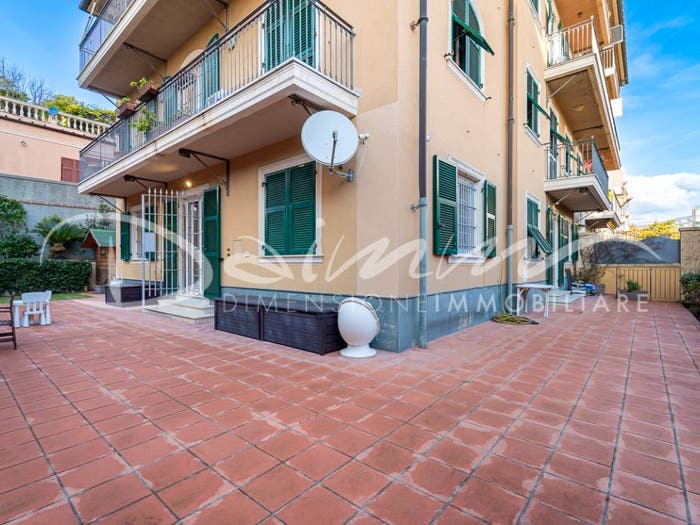 Appartamento con 6 locali in vendita in Via alla Torre dell'Amore, Albaro, Genova