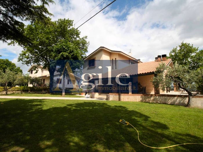 Casa con 6 locali in vendita in STRADA PROVINCIALE, Ancarano