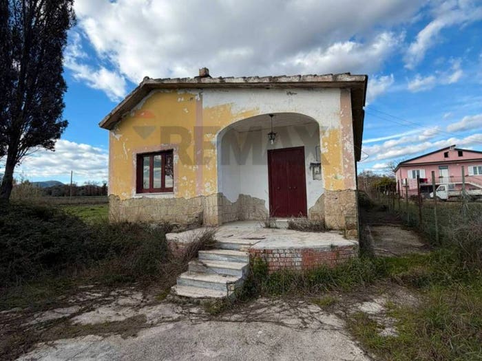 Casa con 5 locali in vendita in strada statale appia, Carinola