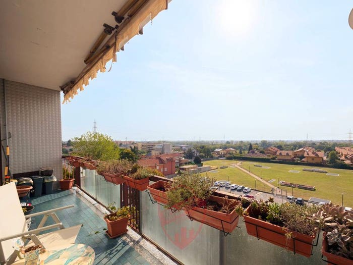 Appartamento quadrilocale in vendita in Via Volturno, Centro, Brugherio
