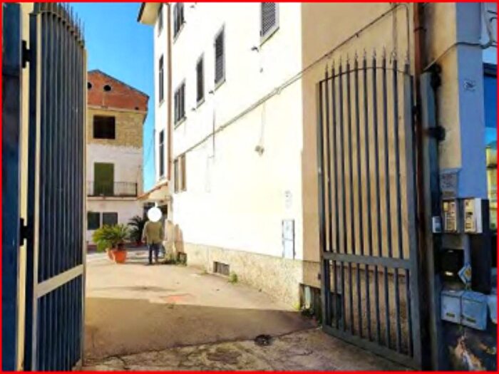 Appartamento bilocale in vendita in Via Nazionale Appia, Casapulla