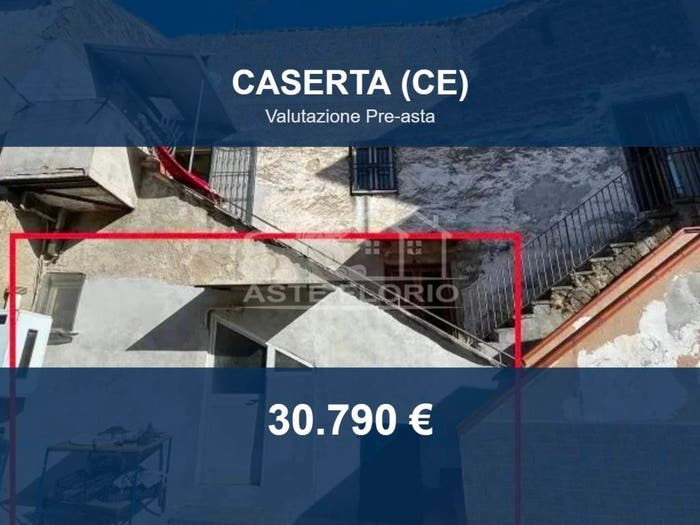 Appartamento trilocale in vendita in Via Parrocchia, Tuoro, Caserta