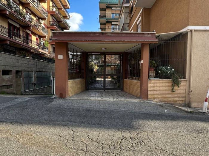 Appartamento trilocale in vendita in Via Alessandro Guidoni, Centro, Guidonia Montecelio