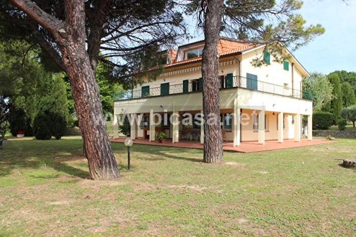 Casa con 6 locali in vendita in VIA FERREIRA, Candelara, Pesaro