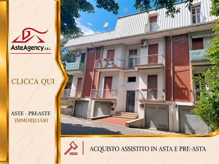 Appartamento con 5 locali in vendita in Via Milano, Centro, Fermignano