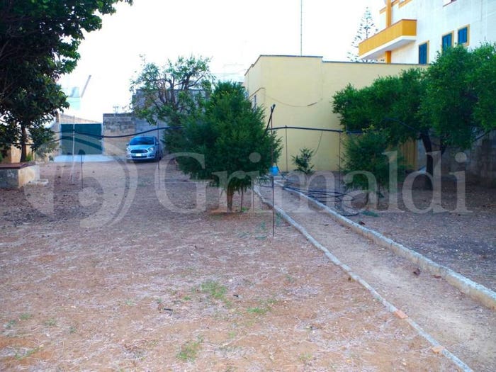 Casa trilocale in vendita in Via Gallipoli, Alezio