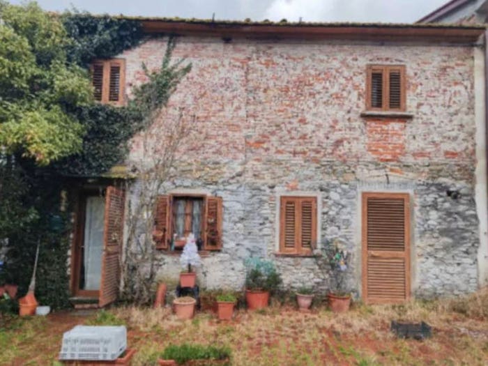 Casa con 6 locali in vendita in Via Corte ai Gori, Fucecchio