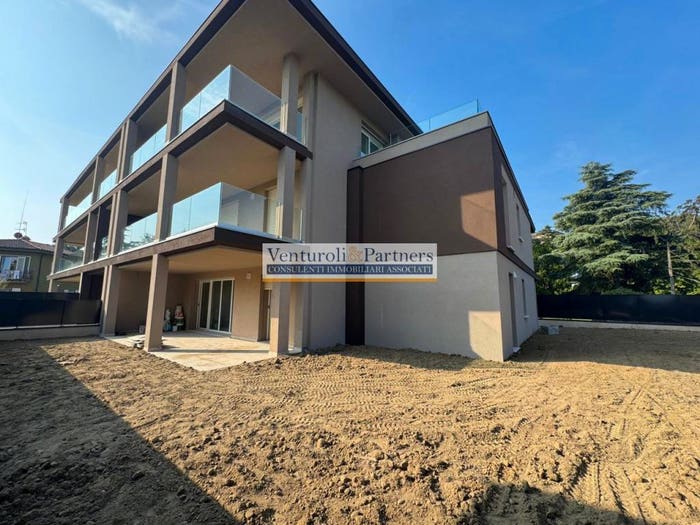 Appartamento quadrilocale in vendita in Via Volturno, Fiumicello, Brescia