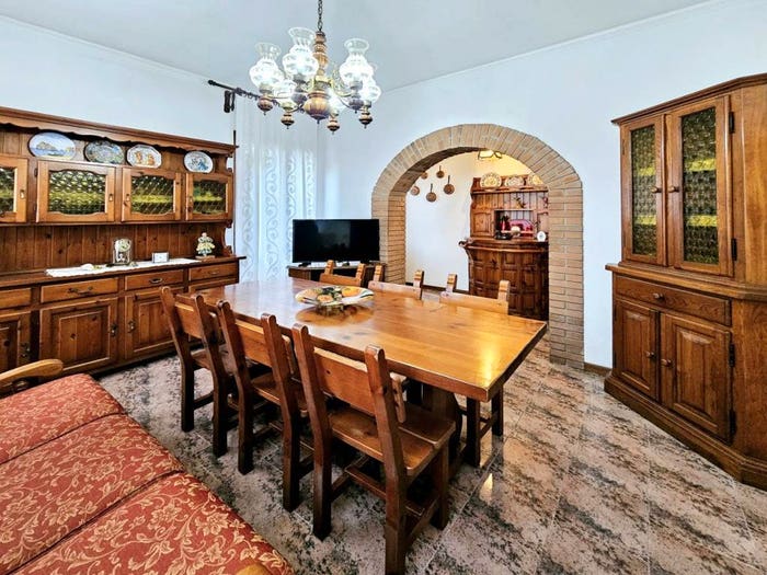 Casa con 6 locali in vendita in VIA DELLA Libertà, Centro, Granze