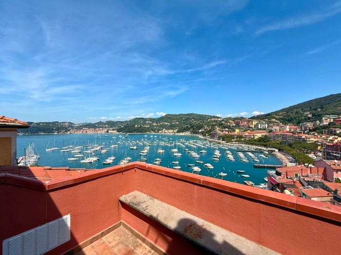 Appartamento trilocale in vendita in Via del Ghetto, Lerici Paese, Lerici