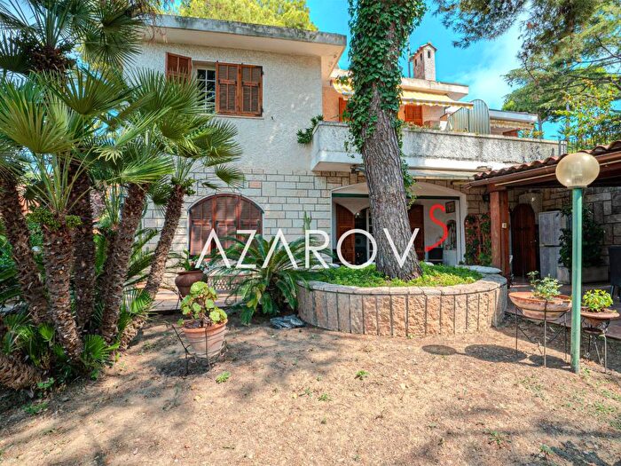 Casa trilocale in vendita in Via Principessa Mafalda, Zona Collinare, Bordighera