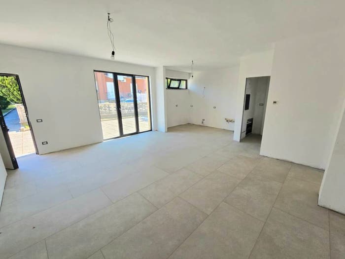 Appartamento trilocale in vendita in Piazza Cortiglio, Centro, Sarmato