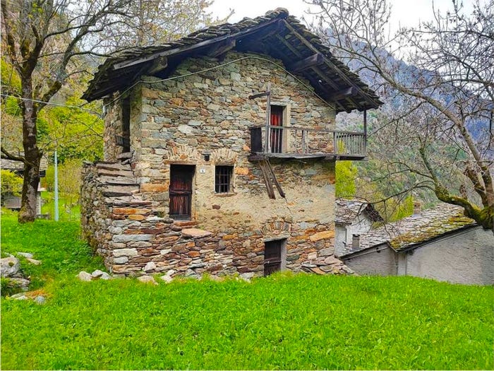 Casa con 5 locali in vendita in Località Pessè, Perloz