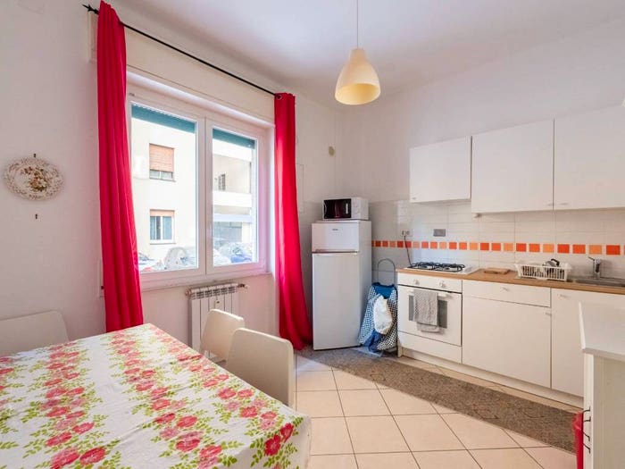 Appartamento trilocale in vendita in Via Sinibaldo Scorza, Castelletto, Genova