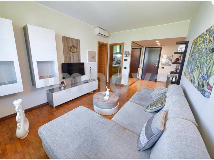 Appartamento trilocale in vendita in Via Padova, Barlassina