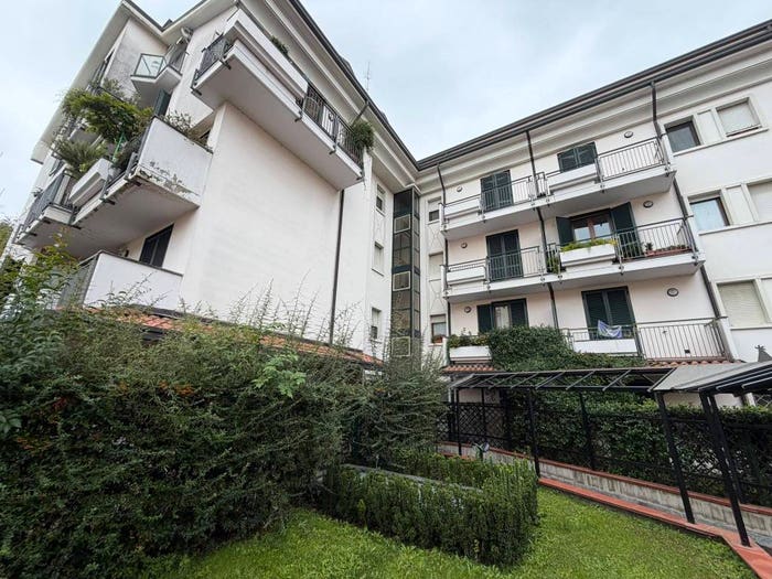 Appartamento trilocale in vendita in Via Luigi Cadorna, Abbiategrasso