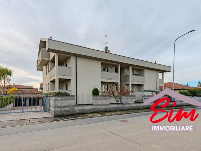 Appartamento trilocale in vendita in via pavese sn san pietro mosezzo, San Pietro Mosezzo