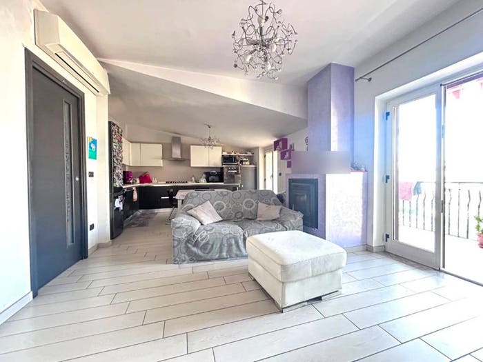 Appartamento trilocale in vendita in Via Armando Virnicchi, Centro, Casalnuovo di Napoli