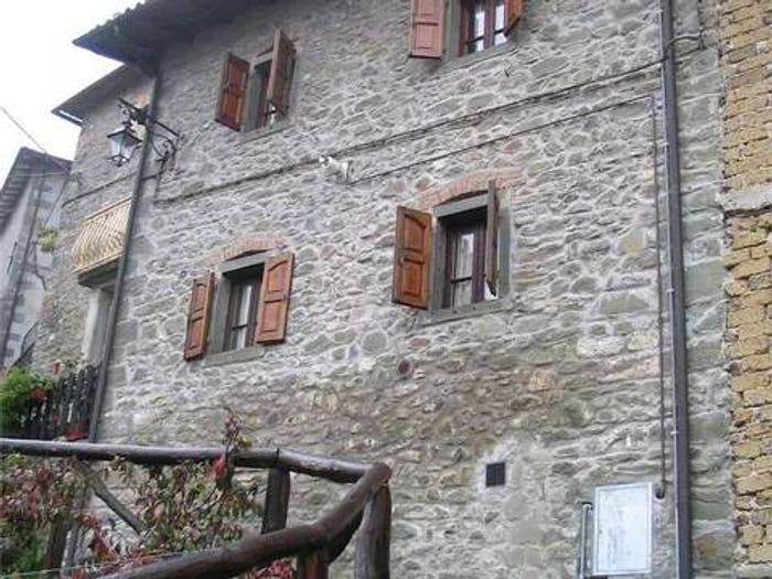 Casa quadrilocale in vendita in Via Emilia, Sillano, Sillano Giuncugnano