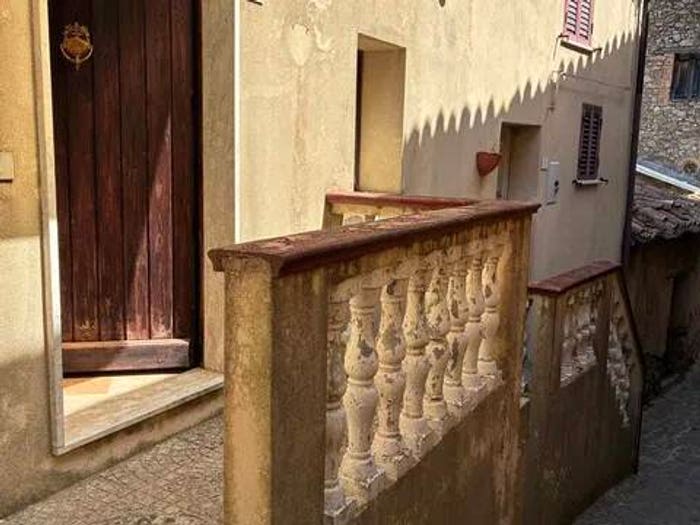Casa quadrilocale in vendita in Via Cesare Battisti, Centro, Davoli