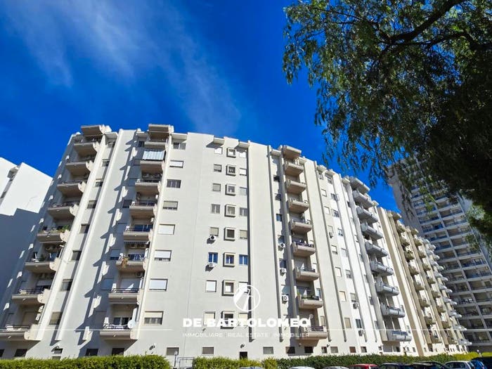 Appartamento trilocale in vendita in Via Lago di Nemi, Taranto Salinella, Taranto
