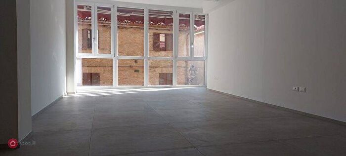 Appartamento trilocale in vendita in Via Garibaldi, Centro Storico, Fano
