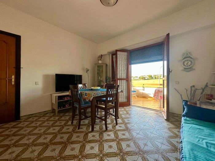 Appartamento trilocale in vendita in Viale delle Nereidi, Lavinio Mare, Anzio