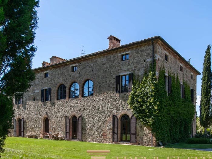 Casa con 6 locali in vendita in Montalcino
