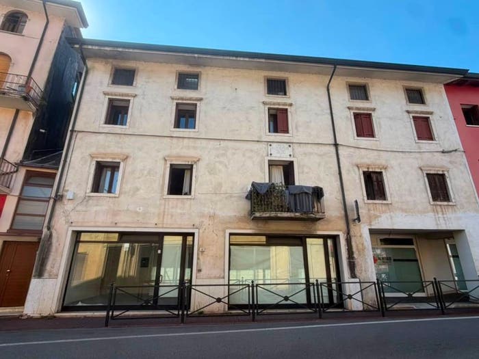 Appartamento quadrilocale in vendita in Via Cesare Battisti, Centro, Valdagno