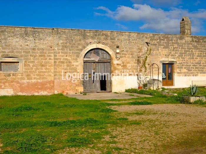 Casa con 6 locali in vendita in Strada Provinciale, Lequile