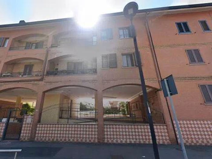 Appartamento trilocale in vendita in Roma, Centro, Cesano Boscone