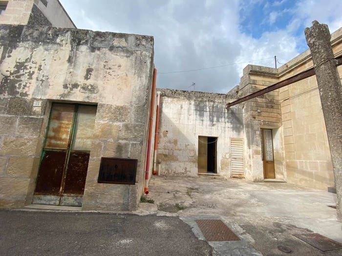 Casa con 6 locali in vendita in Via Roma, Cursi