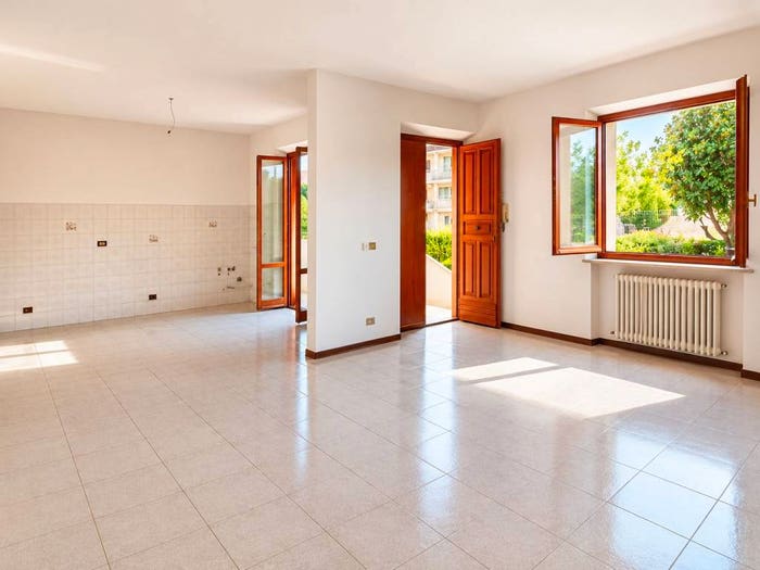 Appartamento con 5 locali in vendita in Moie, Maiolati Spontini