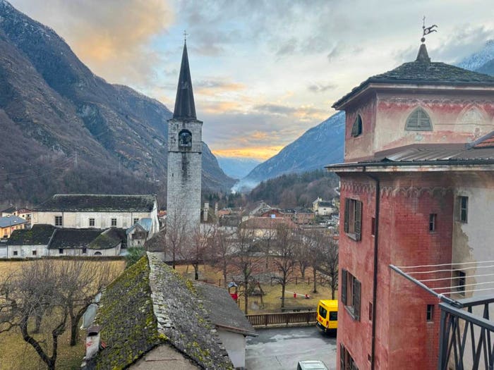 Appartamento trilocale in vendita in Vicolo Guglielmi, Centro, Crodo