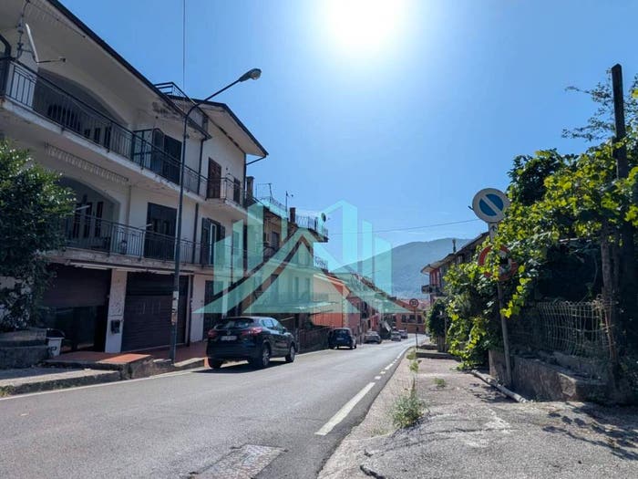 Appartamento con 6 locali in vendita in via vittorio emanuele, Centro, Monteforte Irpino