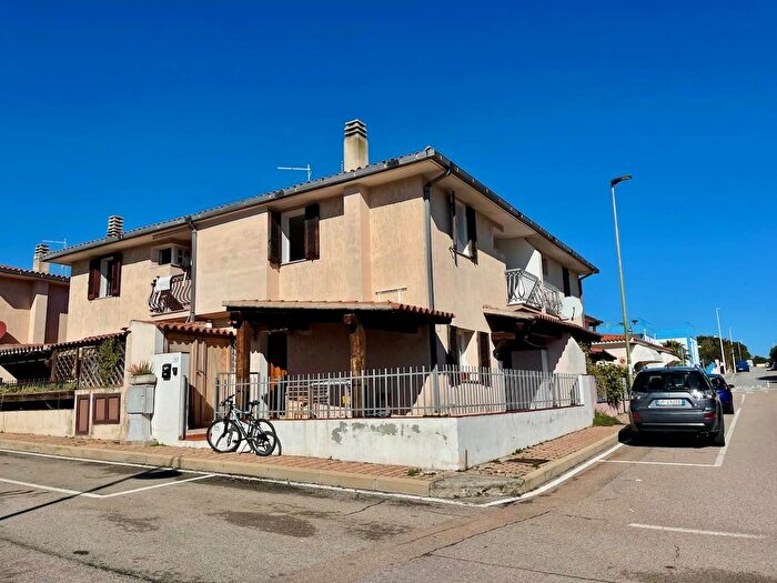 Casa con 5 locali in vendita in Via Colombo Golfo Aranci, Golfo Aranci