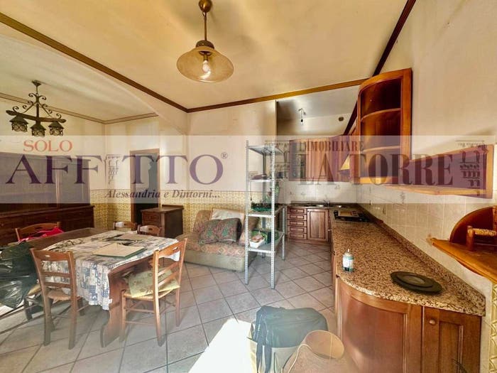 Appartamento trilocale in vendita in VIA ROMA, Quargnento