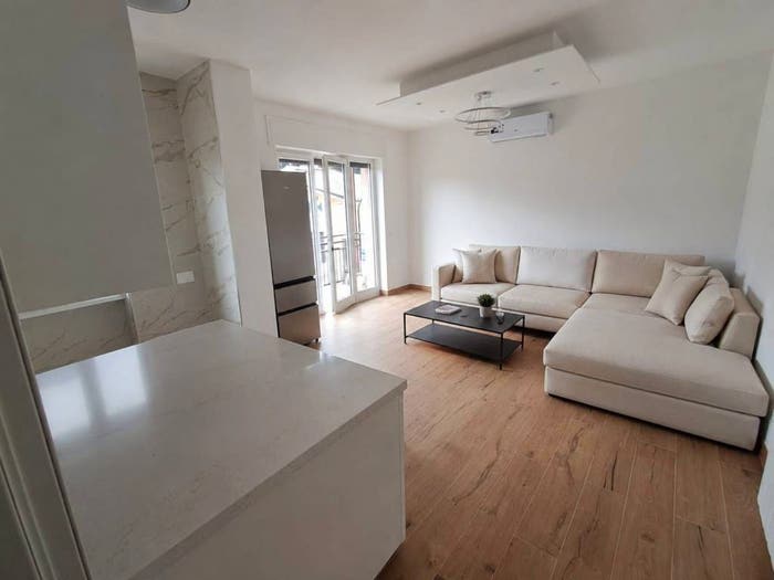 Appartamento trilocale in vendita in Via Roma, Centro, Gazzada Schianno