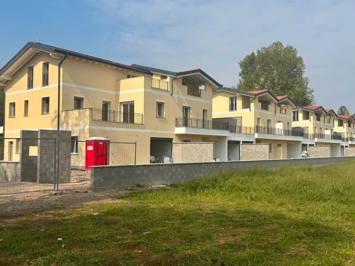 Casa con 5 locali in vendita in Viale Toscana, Borsano, Busto Arsizio