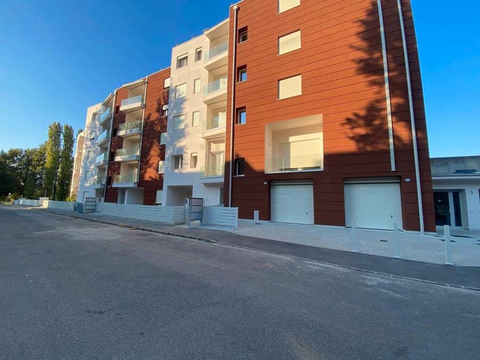 Appartamento con 6 locali in vendita in Via Emilio Alessandrini, Parco Zona Musicisti, Sassuolo