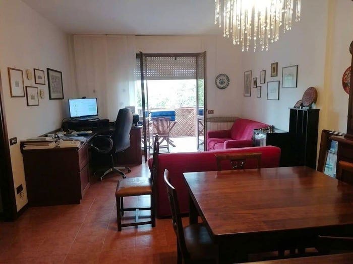 Appartamento con 5 locali in vendita in Avenza, Carrara