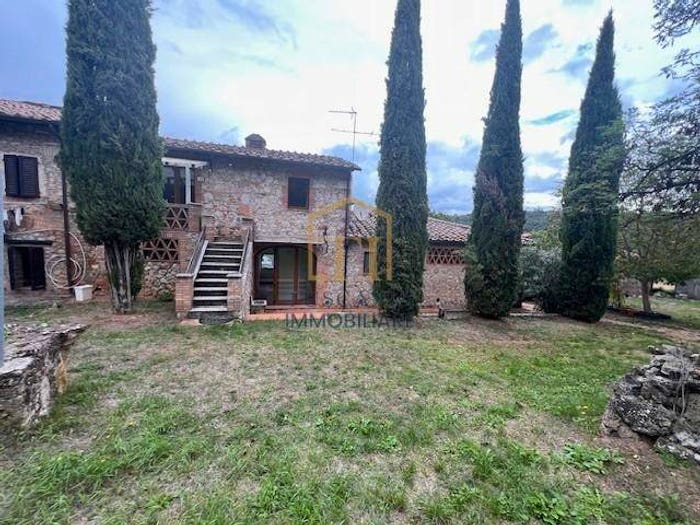 Casa con 6 locali in vendita in Monteriggioni