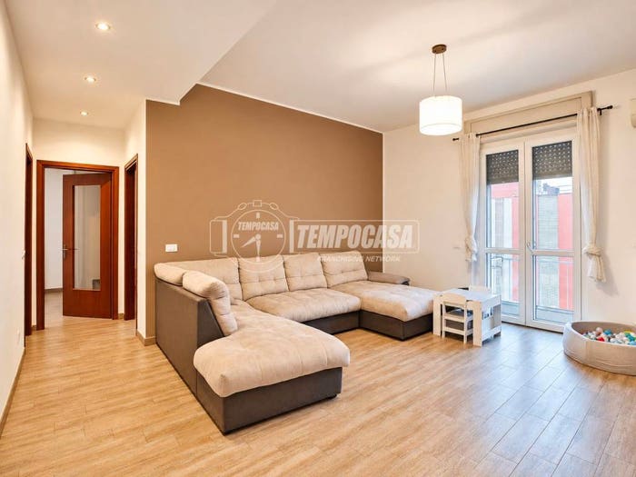 Appartamento trilocale in vendita in Via Udine, Cittadella Villaggio Dalmazia, Novara