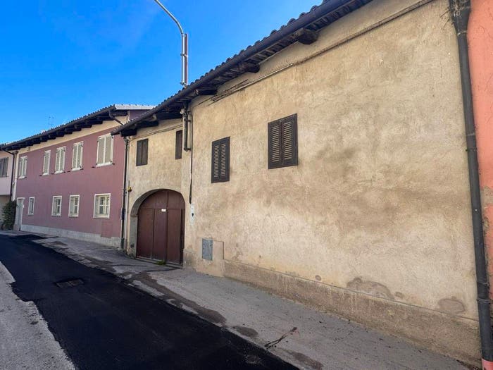 Casa quadrilocale in vendita in Via Vittorio Emanuele II, Centro, Roddi