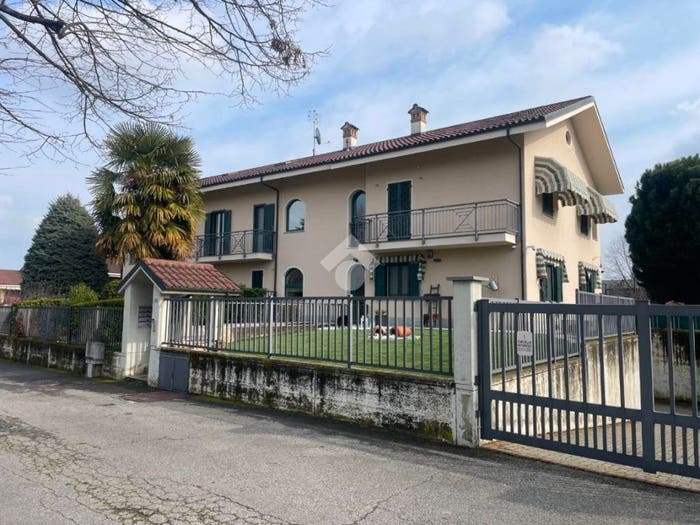 Appartamento bilocale in vendita in Via edoardo giretti, Centro, Bricherasio
